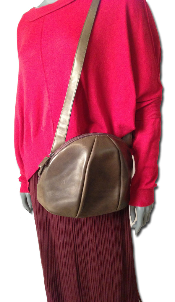 Bottega Veneta Semisphere Shoulderbag - refashioner - 2