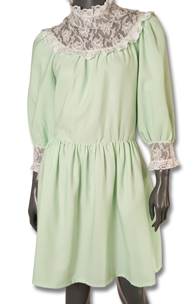 Pale Mint Pretty 1970s Dress - refashioner - 1